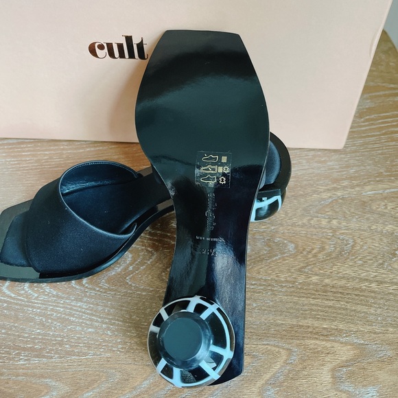 Tao Grid Sandal -Cult Gaia size 36.5 (6.5 US) - Picture 6 of 10